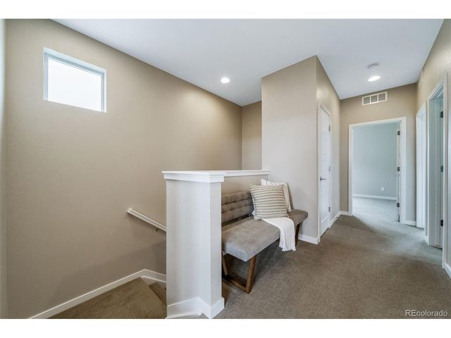 1000 Southurst Ln, Littleton, CO 80129