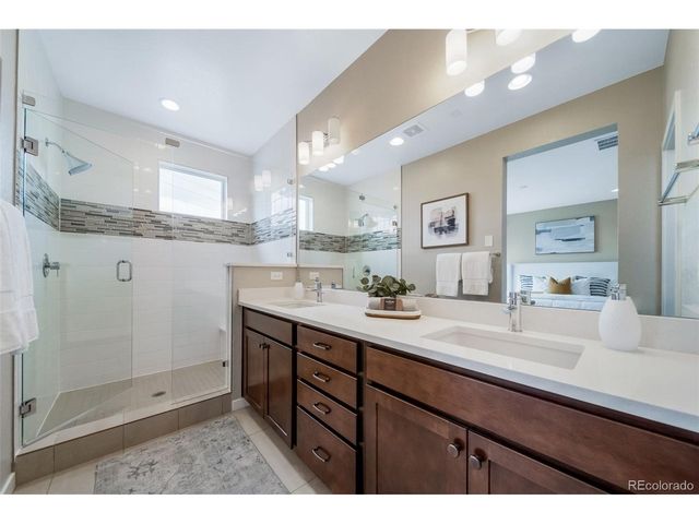 1000 Southurst Ln, Littleton, CO 80129