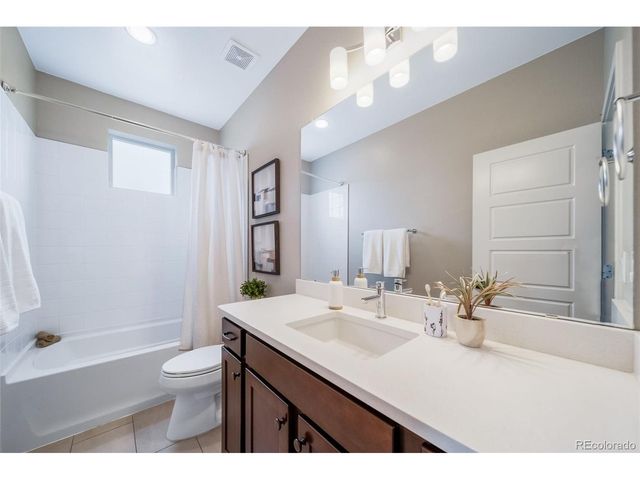1000 Southurst Ln, Littleton, CO 80129