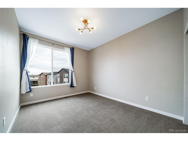 1000 Southurst Ln, Littleton, CO 80129