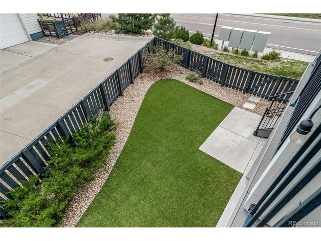 1000 Southurst Ln, Littleton, CO 80129