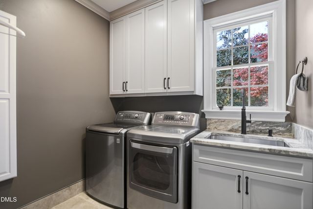 6121 Carlyle Drive, Raleigh, NC 27614