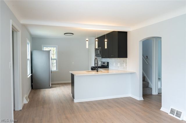 19200 Pasnow Avenue, Euclid, OH 44119