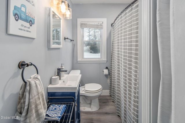 1234 Paul Avenue, Rotterdam, NY 12306