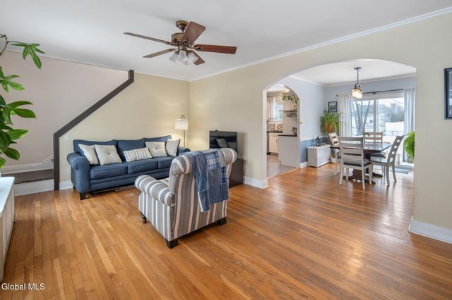 1234 Paul Avenue, Rotterdam, NY 12306