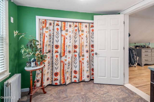 1234 Paul Avenue, Rotterdam, NY 12306