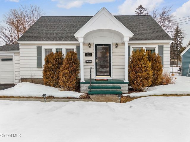 1234 Paul Avenue, Rotterdam, NY 12306