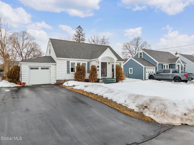 1234 Paul Avenue, Rotterdam, NY 12306