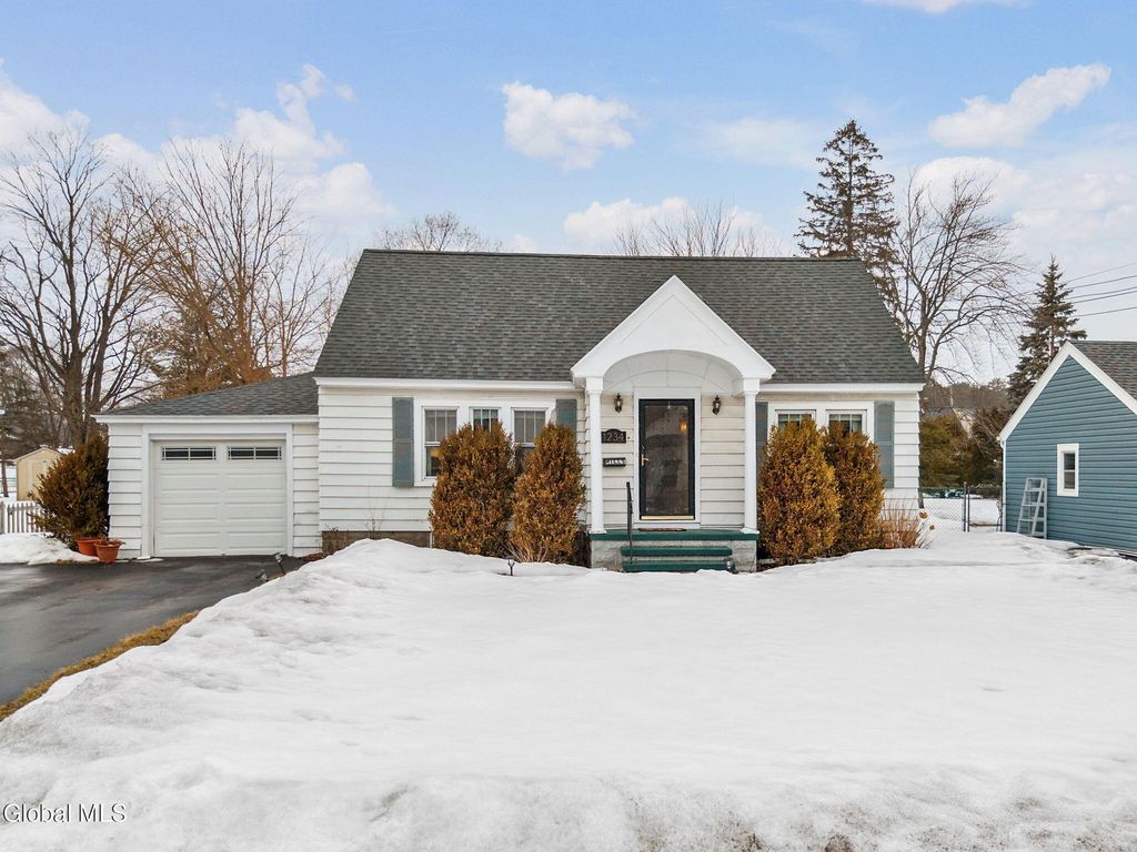 1234 Paul Avenue, Rotterdam, NY 12306