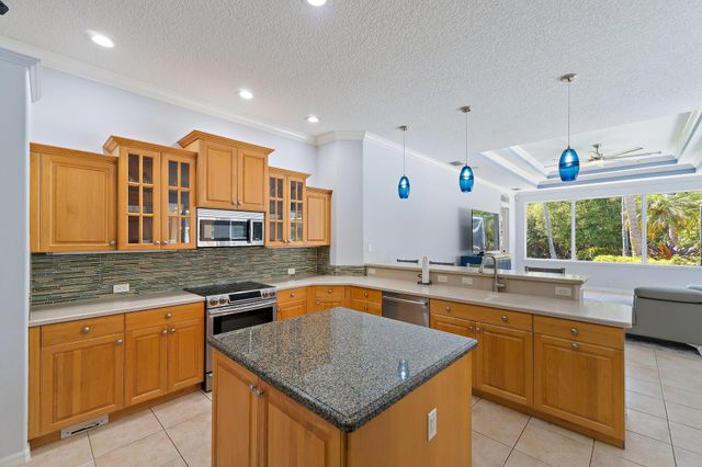 19189 Tamara Lane, Jupiter, FL 33458