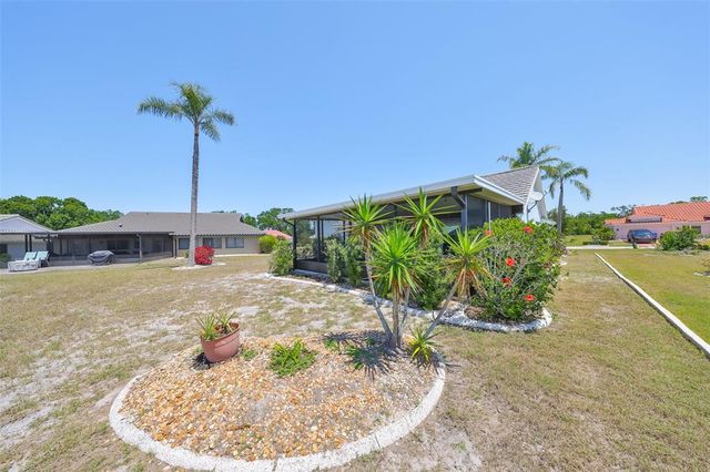 2004 BERRY ROBERTS DRIVE, Sun City Center, FL 33573
