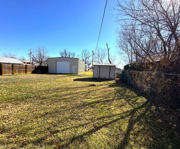 610 Trumbull Avenue, Spur, TX 79370