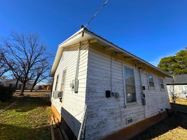 610 Trumbull Avenue, Spur, TX 79370