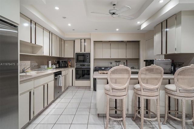 10155 Collins Ave 1704, Bal Harbour, FL 33154