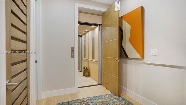 3075 Mary St, Miami, FL 33133