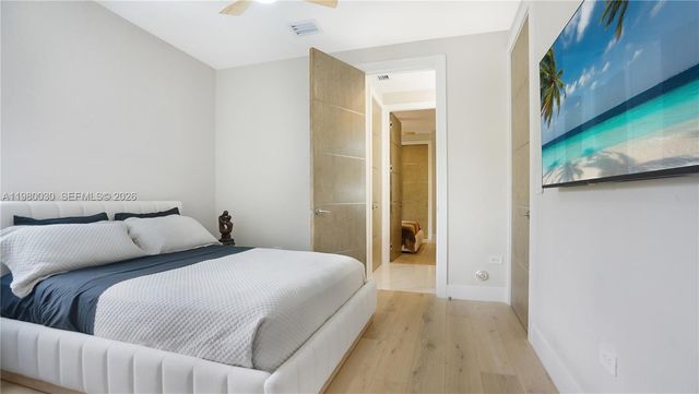 3075 Mary St, Miami, FL 33133