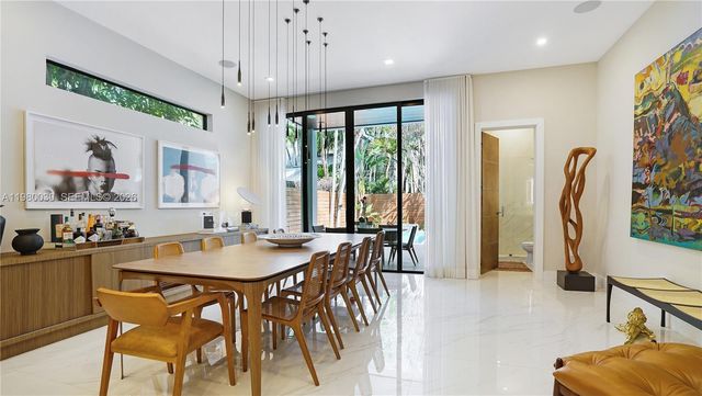 3075 Mary St, Miami, FL 33133