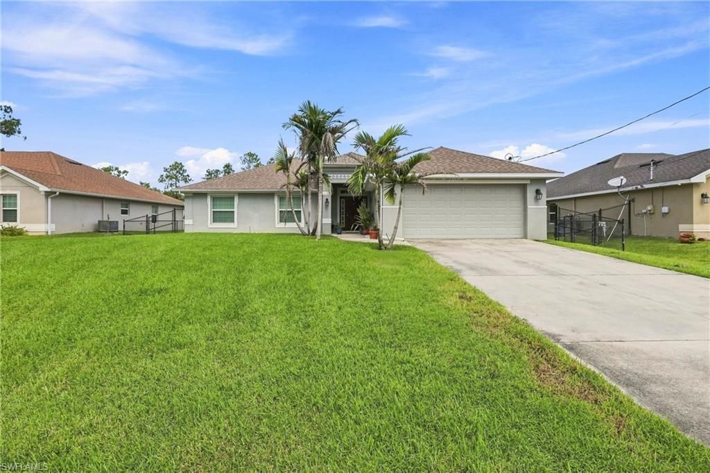 192 Townsend CT, LEHIGH ACRES, FL 33972 — photo 2