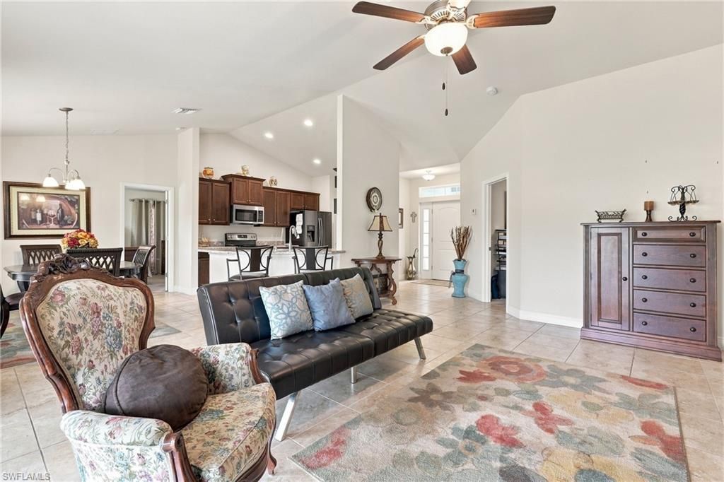 192 Townsend CT, LEHIGH ACRES, FL 33972 — photo 5