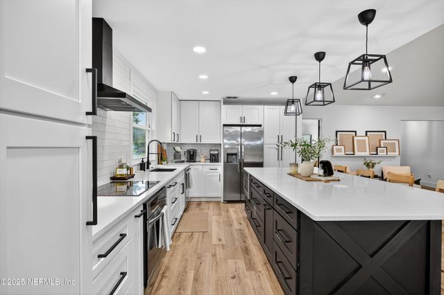 14379 POND PLACE Drive, Jacksonville, FL 32223