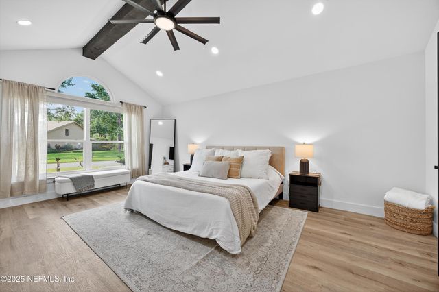 14379 POND PLACE Drive, Jacksonville, FL 32223