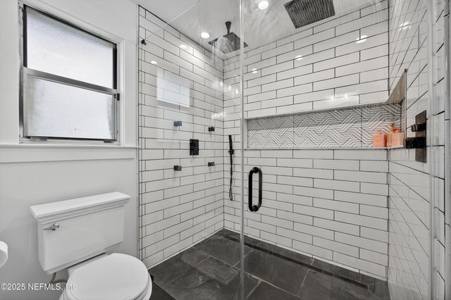 14379 POND PLACE Drive, Jacksonville, FL 32223