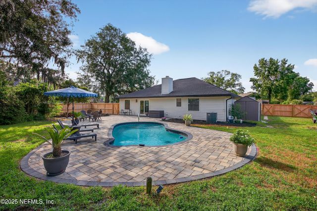 14379 POND PLACE Drive, Jacksonville, FL 32223