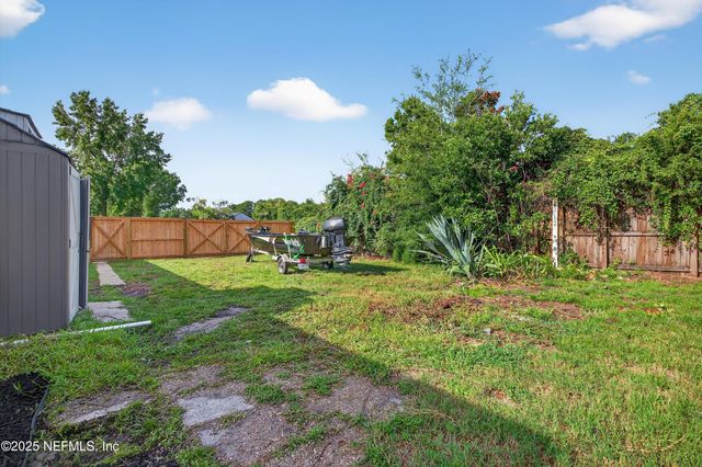 14379 POND PLACE Drive, Jacksonville, FL 32223