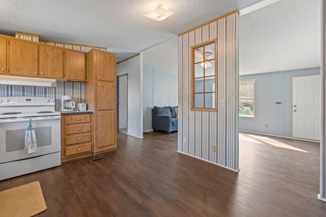 512 Folly Estates Dr., Myrtle Beach, SC 29588