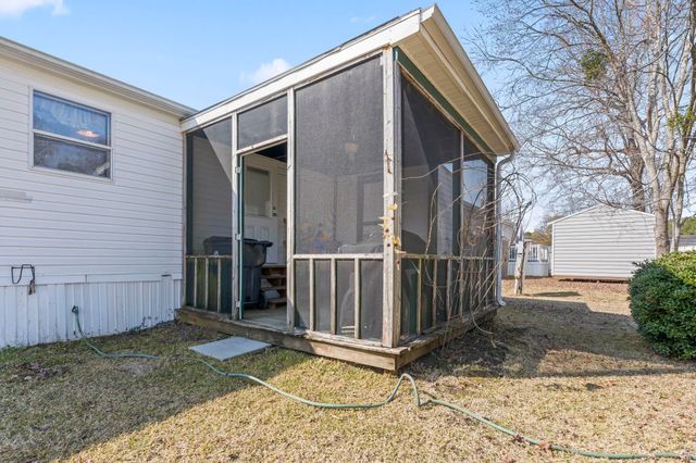 512 Folly Estates Dr., Myrtle Beach, SC 29588