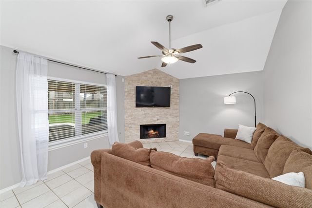 13806 Arapaho Shadow Court, Cypress, TX 77429