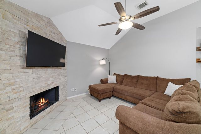 13806 Arapaho Shadow Court, Cypress, TX 77429