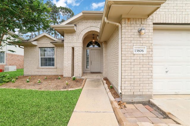 13806 Arapaho Shadow Court, Cypress, TX 77429