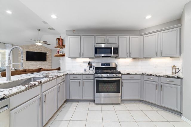 13806 Arapaho Shadow Court, Cypress, TX 77429