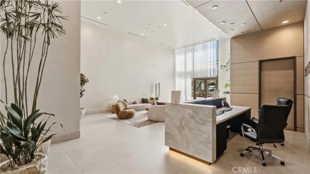9 MacArthur Place N2002, Santa Ana, CA 92707