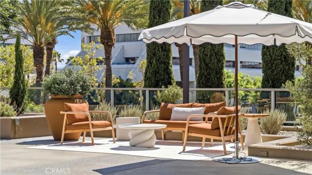 9 MacArthur Place N2002, Santa Ana, CA 92707
