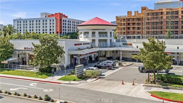 9 MacArthur Place N2002, Santa Ana, CA 92707