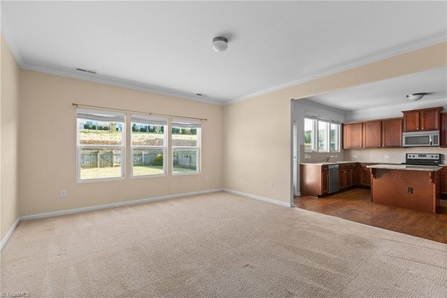 2473 Moss Grove Crossing, Winston-salem, NC 27103