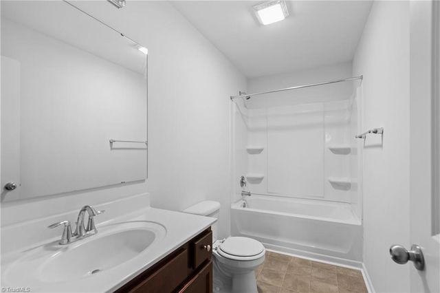 2473 Moss Grove Crossing, Winston-salem, NC 27103