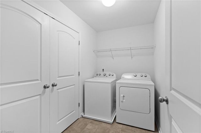 2473 Moss Grove Crossing, Winston-salem, NC 27103