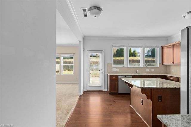 2473 Moss Grove Crossing, Winston-salem, NC 27103