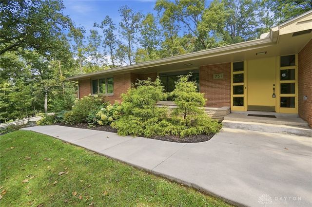 751 Laurelwood Road, Kettering, OH 45419