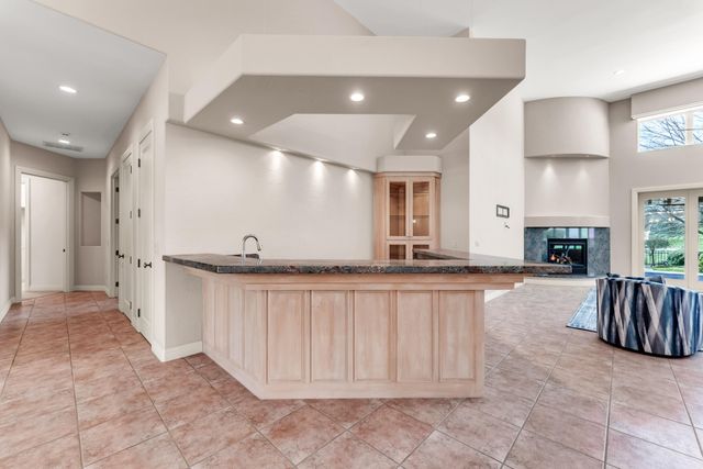 5197 S Stonehaven Drive, Springfield, MO 65809