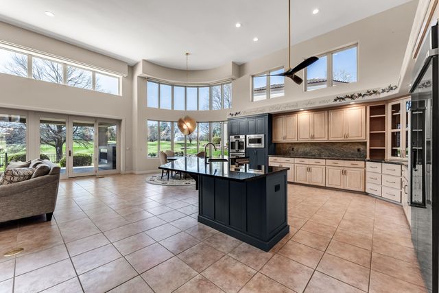 5197 S Stonehaven Drive, Springfield, MO 65809