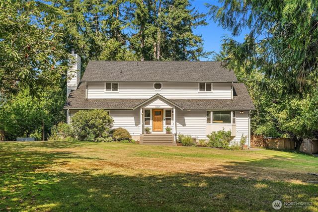 11517 Tyler Place NE, Bainbridge Island, WA 98110