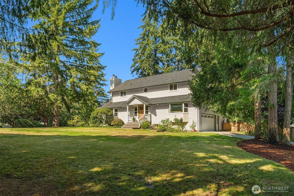 11517 Tyler Place NE, Bainbridge Island, WA 98110