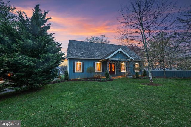 40325 CHARLES TOWN PIKE, Hamilton, VA 20158
