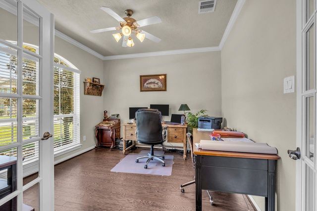 13859 Shoreline Drive, Willis, TX 77318