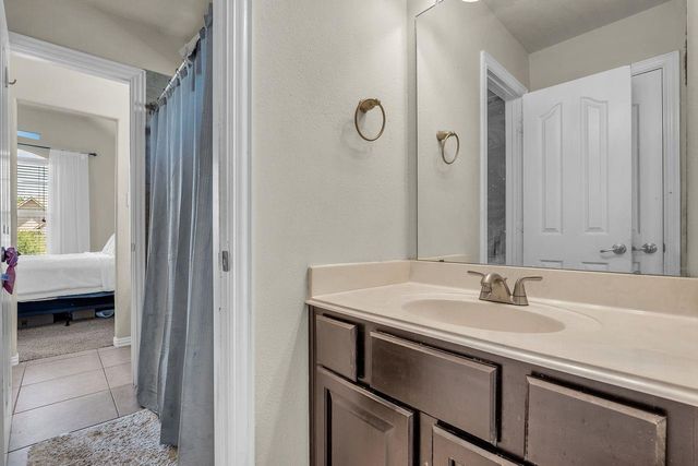 13859 Shoreline Drive, Willis, TX 77318