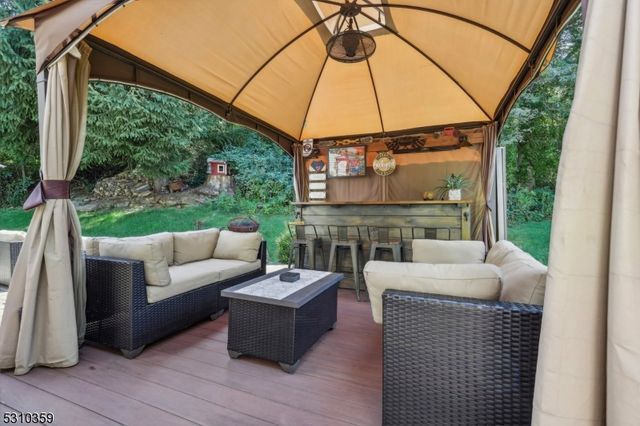 7 Sunset Ter, Chatham Twp., NJ 07928